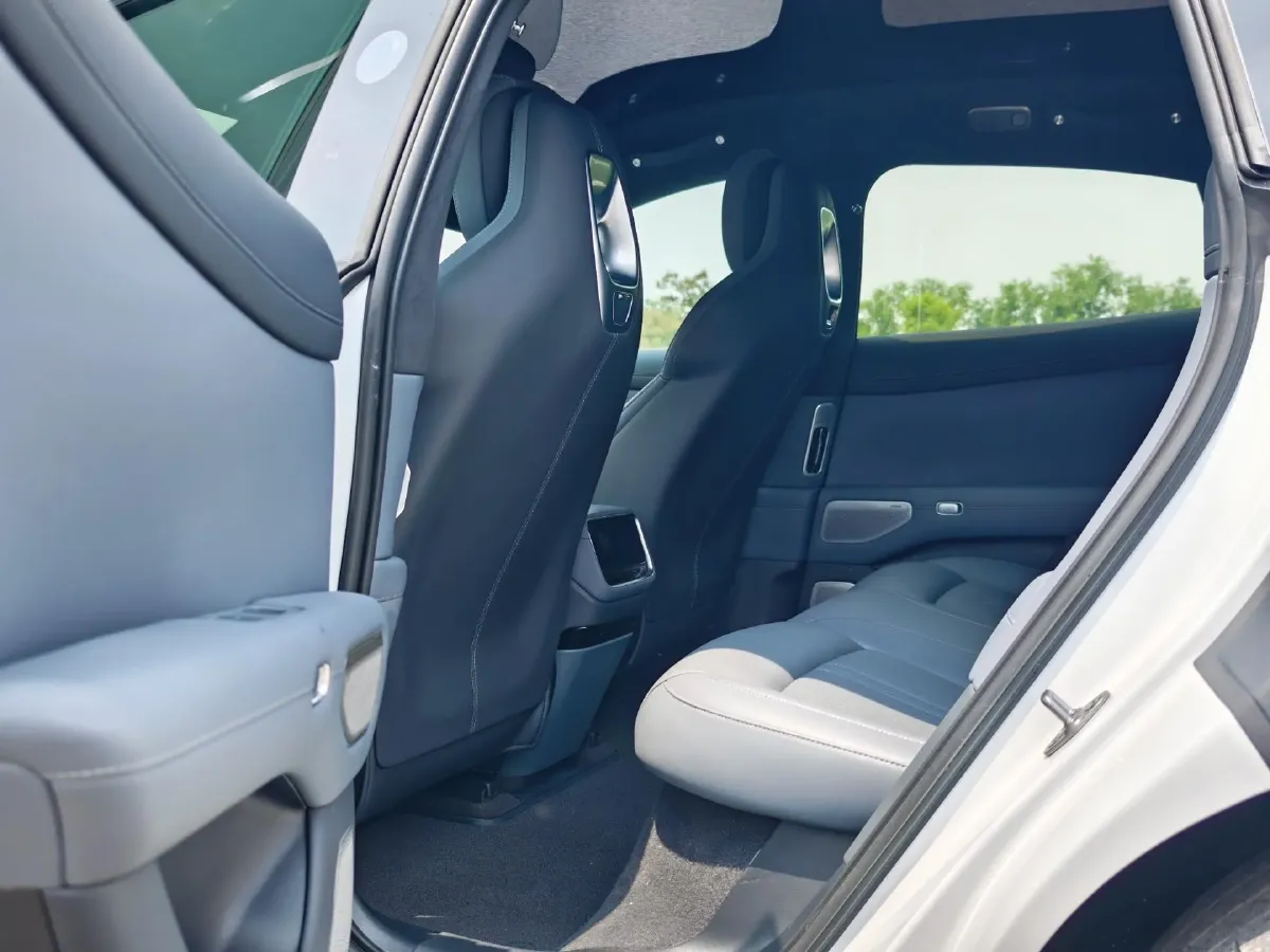 2025 MI YU7 BEV 101.7KWH,autocango,china used car exporter,china ev exporter,chinese used car exporter,chinese used ev exporter