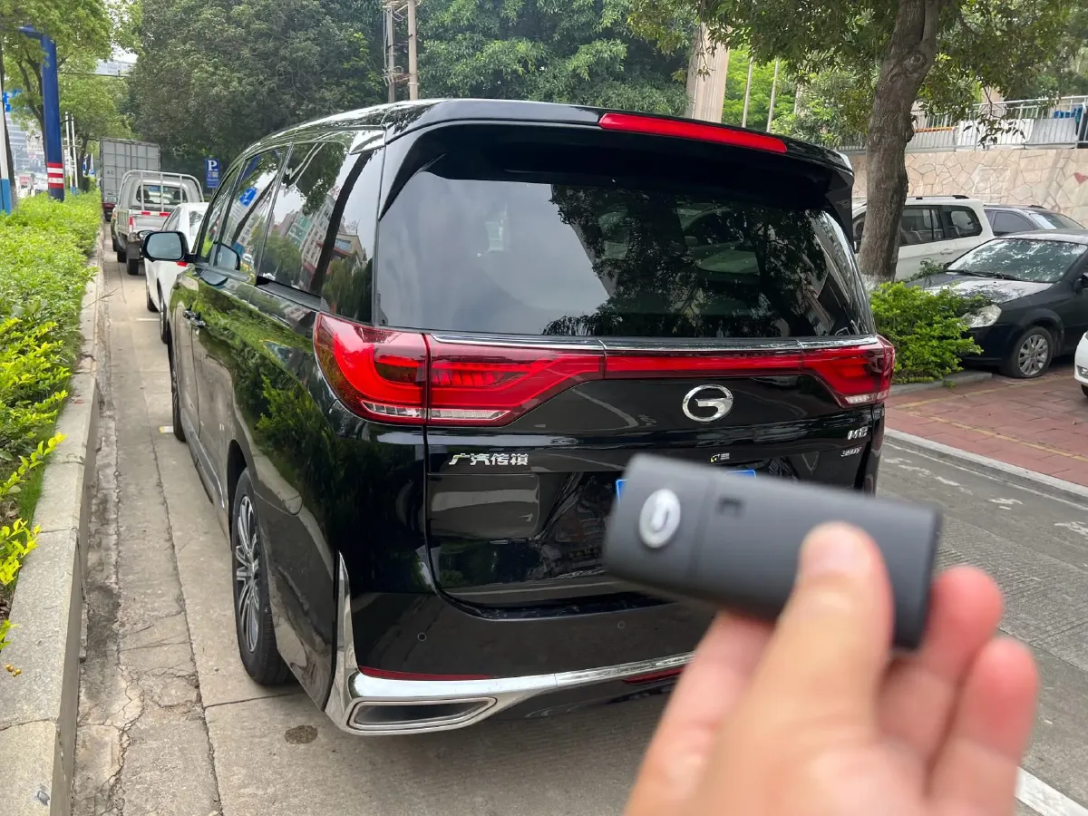 2021 GAC Trumpchi M8 2.0T 252HP L4 8AT,autocango,china used car exporter,china ev exporter,chinese used car exporter,chinese used ev exporter