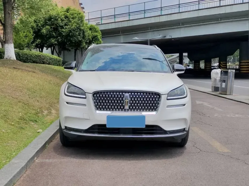 2021 Lincoln Corsair 2.0T 245HP L4 8AT,autocango,china used car exporter,china ev exporter,chinese used car exporter,chinese used ev exporter