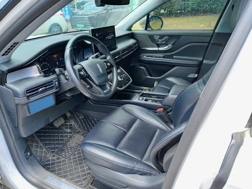 2021 Lincoln Corsair 2.0T 245HP L4 8AT,autocango,china used car exporter,china ev exporter,chinese used car exporter,chinese used ev exporter