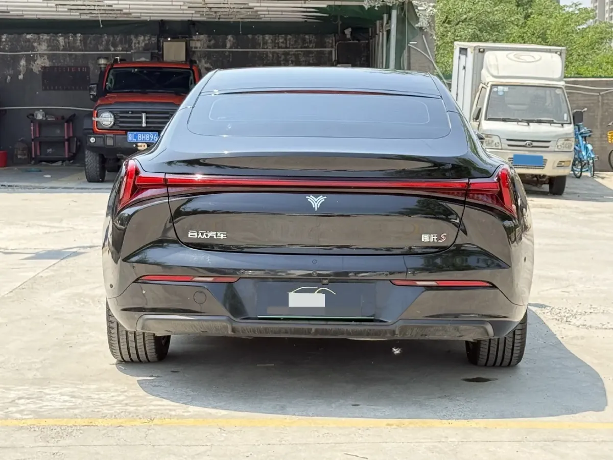 2024 Neta S 1.5L 116HP L4 REEV 31.7KWH,autocango,china used car exporter,china ev exporter,chinese used car exporter,chinese used ev exporter