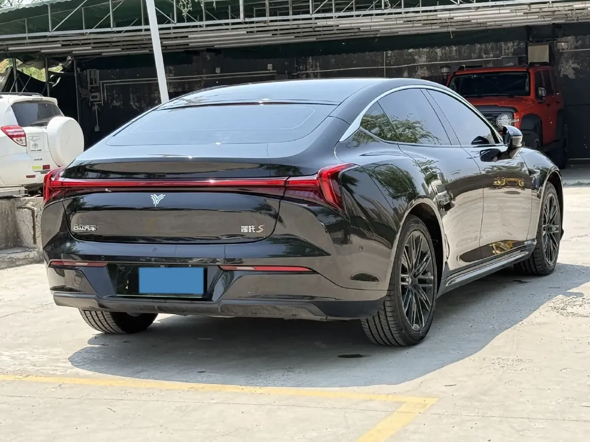 2024 Neta S 1.5L 116HP L4 REEV 31.7KWH,autocango,china used car exporter,china ev exporter,chinese used car exporter,chinese used ev exporter