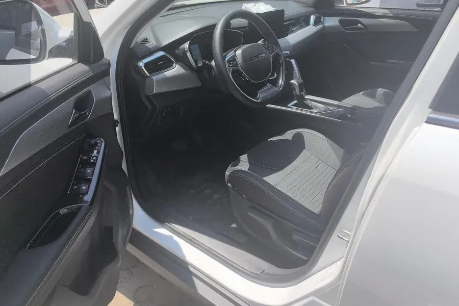 2019 BeiJing Auto X3 1.5T 150HP L4 CVT,autocango,china used car exporter,china ev exporter,chinese used car exporter,chinese used ev exporter