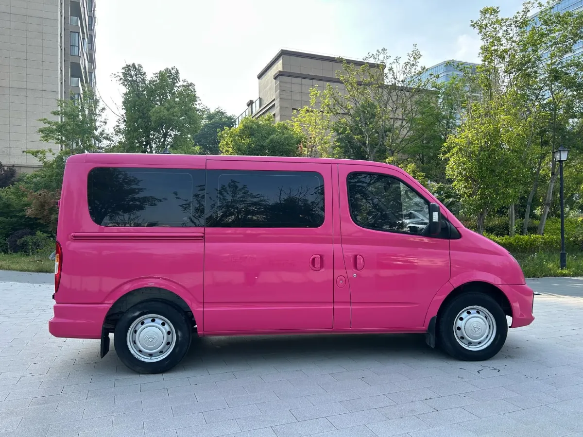 2013 Landwind X9 2.0T 122HP L4 5MT,autocango,china used car exporter,china ev exporter,chinese used car exporter,chinese used ev exporter