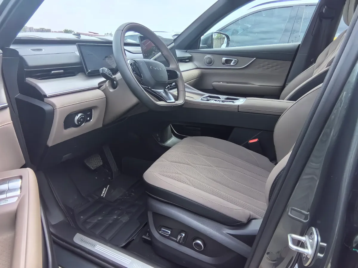 2025 Fulwin FulwinT8 1.5T 156HP L4 1DHT PHEV 18.67KWH,autocango,china used car exporter,china ev exporter,chinese used car exporter,chinese used ev exporter