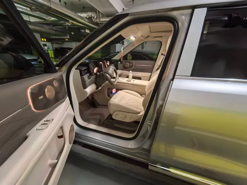 2026 IM LS9 REEV 155HP REEV,autocango,china used car exporter,china ev exporter,chinese used car exporter,chinese used ev exporter
