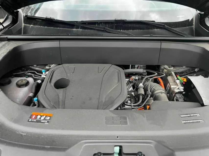 2025 Geely Galaxy M9 1.5T 163HP L4 3DHT PHEV,autocango,china used car exporter,china ev exporter,chinese used car exporter,chinese used ev exporter