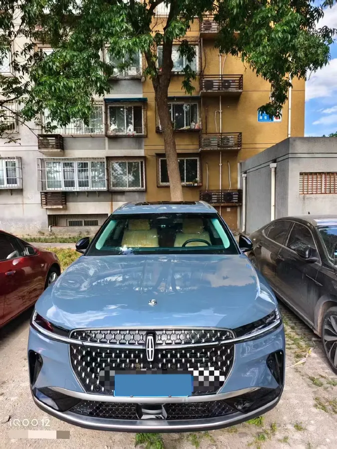 2025 Lincoln Nautilus 2.0T 261HP L4 8AT,autocango,china used car exporter,china ev exporter,chinese used car exporter,chinese used ev exporter
