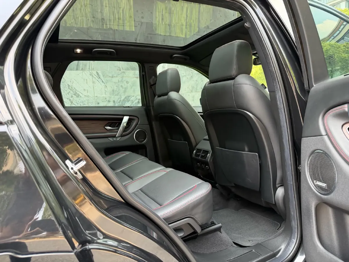2021 Land Rover Discovery Sport 2.0T 249HP L4 9AT,autocango,china used car exporter,china ev exporter,chinese used car exporter,chinese used ev exporter