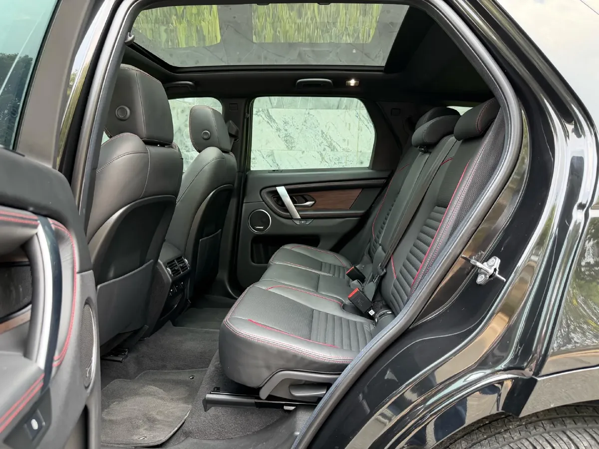 2021 Land Rover Discovery Sport 2.0T 249HP L4 9AT,autocango,china used car exporter,china ev exporter,chinese used car exporter,chinese used ev exporter