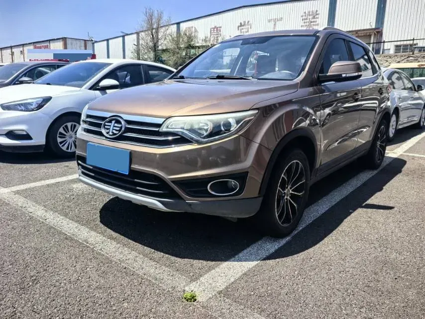 2017 FAW Senia R7 1.6L 116HP L4 5MT,autocango,china used car exporter,china ev exporter,chinese used car exporter,chinese used ev exporter