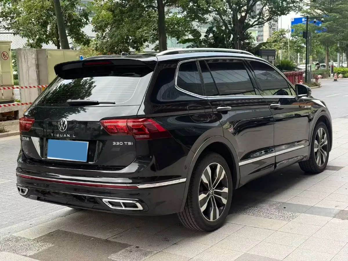 2024 Volkswagen Tiguan L 2.0T 186HP L4 7DCT,autocango,china used car exporter,china ev exporter,chinese used car exporter,chinese used ev exporter