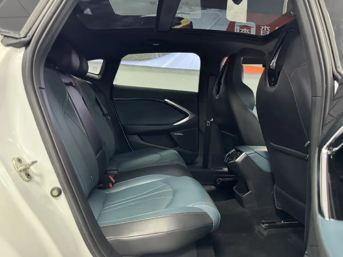 2023 MG 7 1.5T 188HP L4 7DCT,autocango,china used car exporter,china ev exporter,chinese used car exporter,chinese used ev exporter