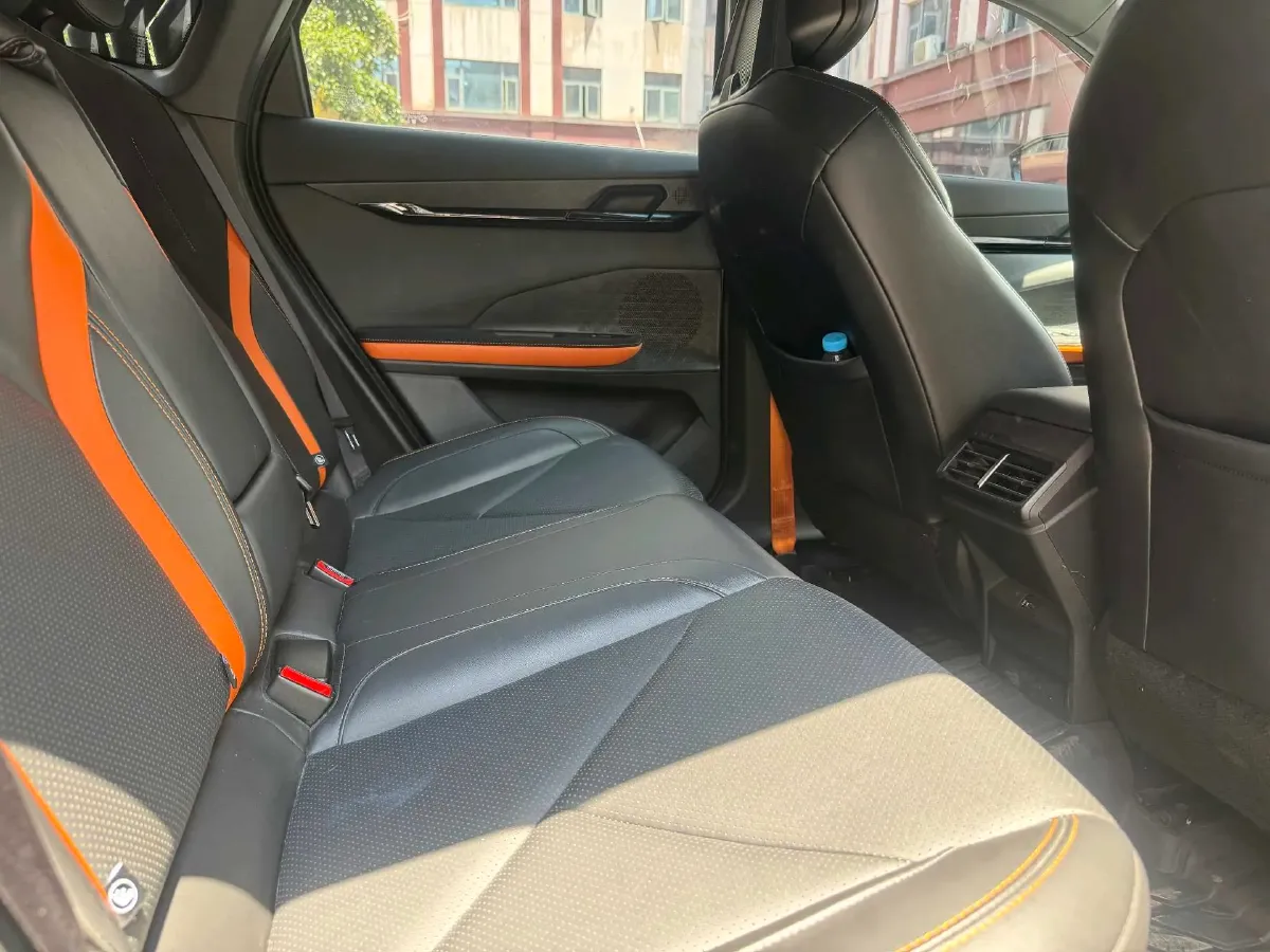 2022 ChangAn UNI-V 1.5T 188HP L4 7DCT,autocango,china used car exporter,china ev exporter,chinese used car exporter,chinese used ev exporter