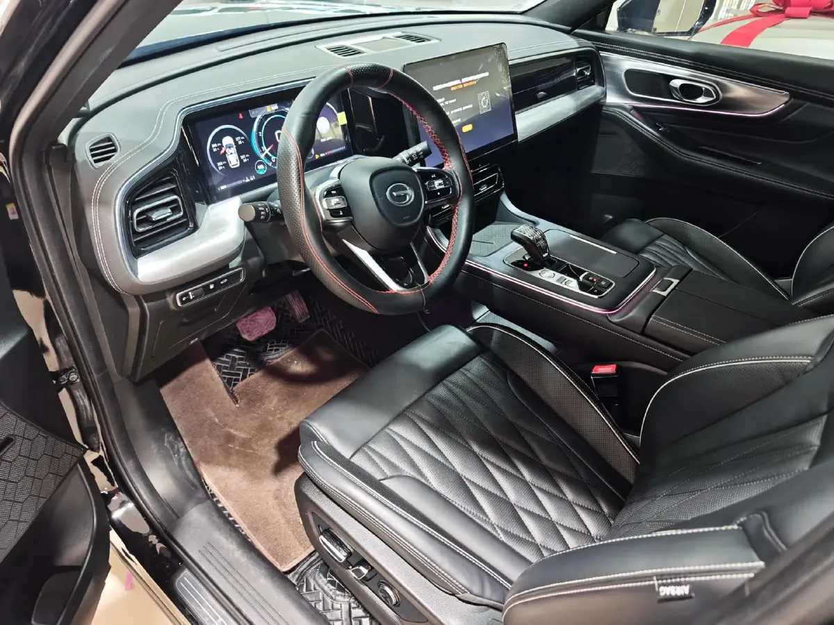 2022 GAC Trumpchi GS8 2.0T 252HP L4 8AT,autocango,china used car exporter,china ev exporter,chinese used car exporter,chinese used ev exporter