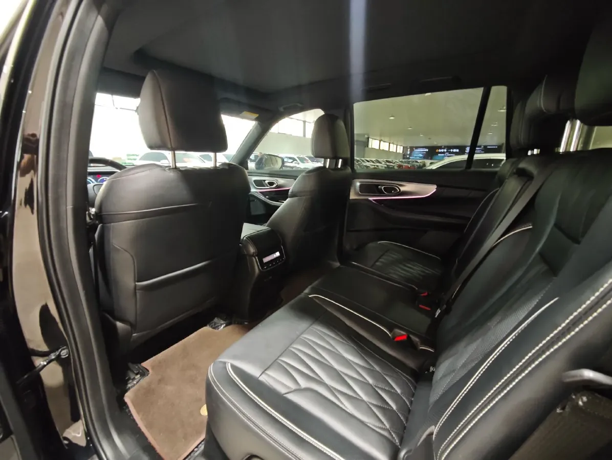 2022 GAC Trumpchi GS8 2.0T 252HP L4 8AT,autocango,china used car exporter,china ev exporter,chinese used car exporter,chinese used ev exporter
