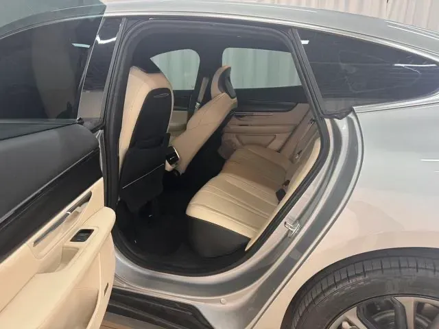 2022 Xpeng P7 BEV 83.1KWH,autocango,china used car exporter,china ev exporter,chinese used car exporter,chinese used ev exporter