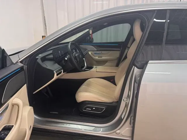 2022 Xpeng P7 BEV 83.1KWH,autocango,china used car exporter,china ev exporter,chinese used car exporter,chinese used ev exporter
