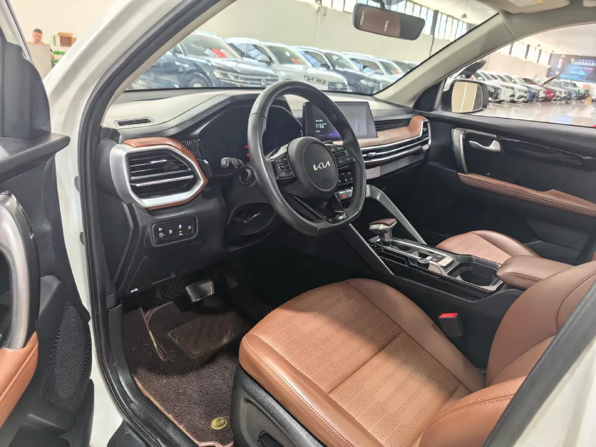 2021 Kia Sportage R 2.0L 161HP L4 6AT,autocango,china used car exporter,china ev exporter,chinese used car exporter,chinese used ev exporter