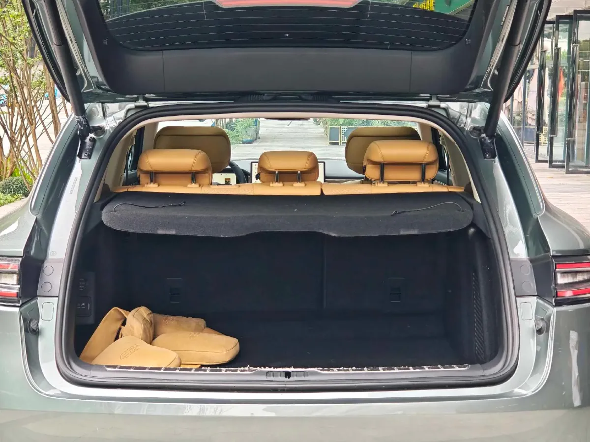 2022 JMC YuHu 7 2.0T 141HP L4 8AT,autocango,china used car exporter,china ev exporter,chinese used car exporter,chinese used ev exporter