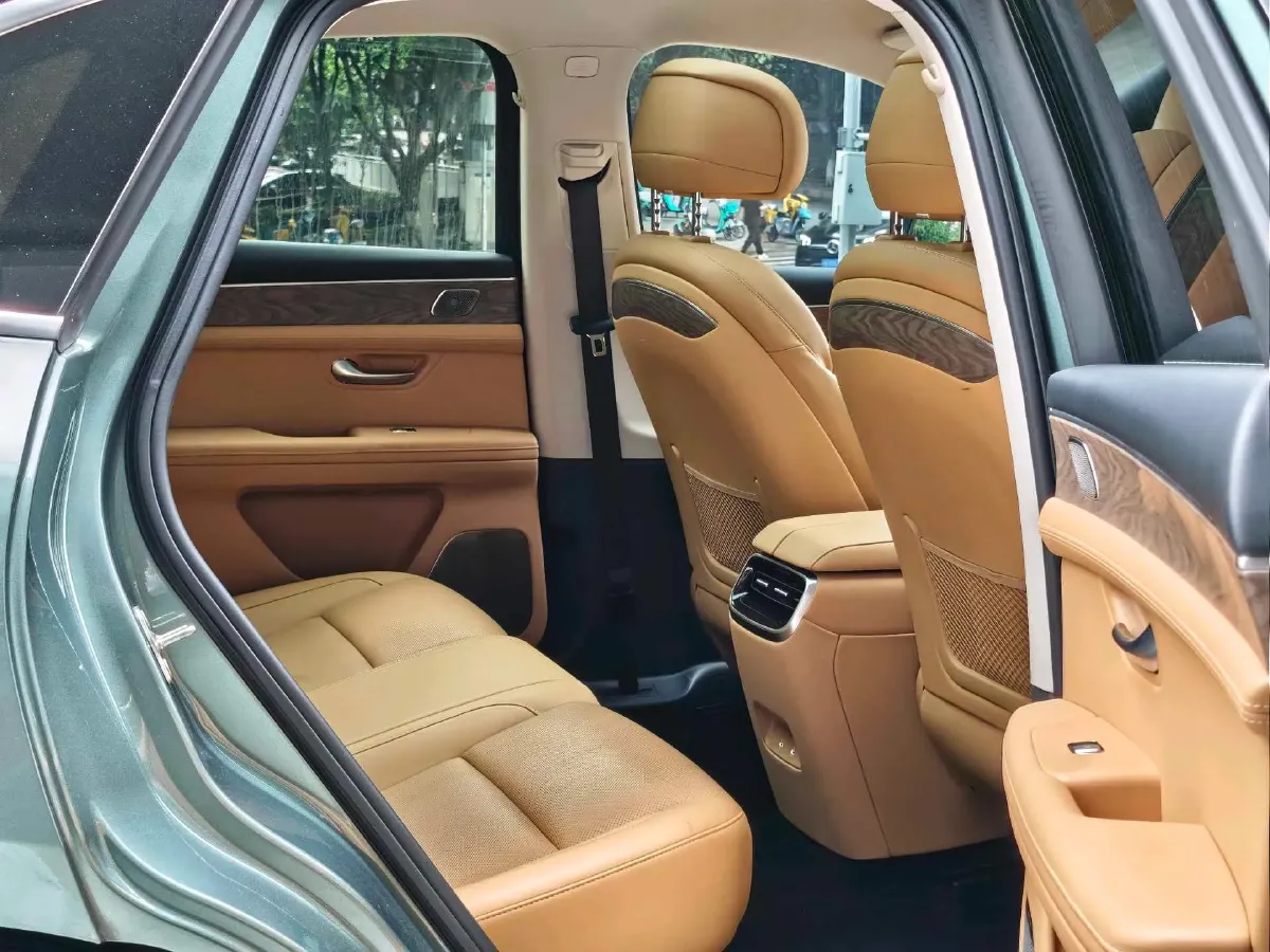 2022 JMC YuHu 7 2.0T 141HP L4 8AT,autocango,china used car exporter,china ev exporter,chinese used car exporter,chinese used ev exporter