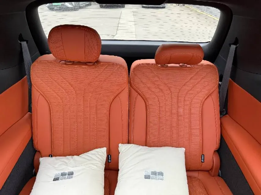 2025 Volkswagen Tiguan L 2.0T 220HP L4 7DCT,autocango,china used car exporter,china ev exporter,chinese used car exporter,chinese used ev exporter