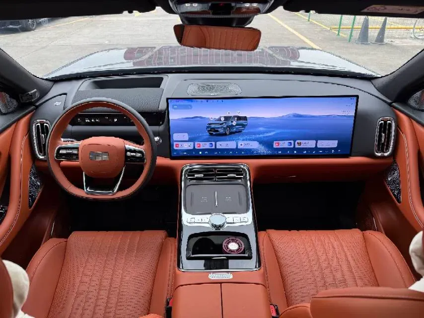 2025 Volkswagen Tiguan L 2.0T 220HP L4 7DCT,autocango,china used car exporter,china ev exporter,chinese used car exporter,chinese used ev exporter
