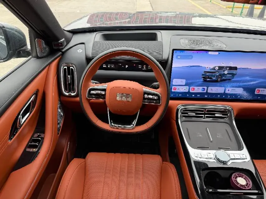 2025 Volkswagen Tiguan L 2.0T 220HP L4 7DCT,autocango,china used car exporter,china ev exporter,chinese used car exporter,chinese used ev exporter