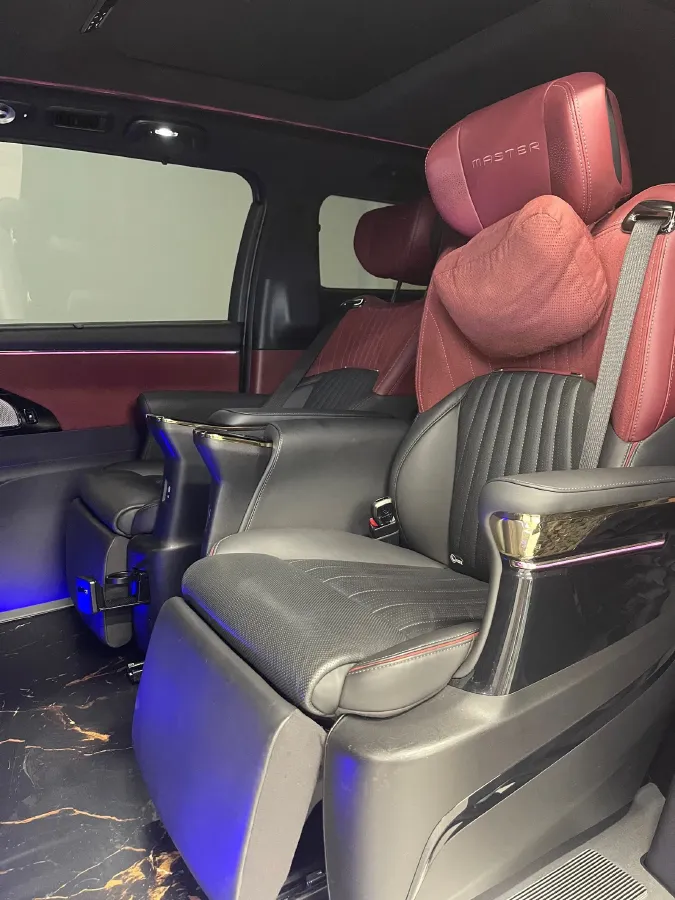 2024 GAC Trumpchi M8 2.0T 252HP L4 8AT,autocango,china used car exporter,china ev exporter,chinese used car exporter,chinese used ev exporter