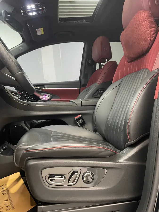 2024 GAC Trumpchi M8 2.0T 252HP L4 8AT,autocango,china used car exporter,china ev exporter,chinese used car exporter,chinese used ev exporter