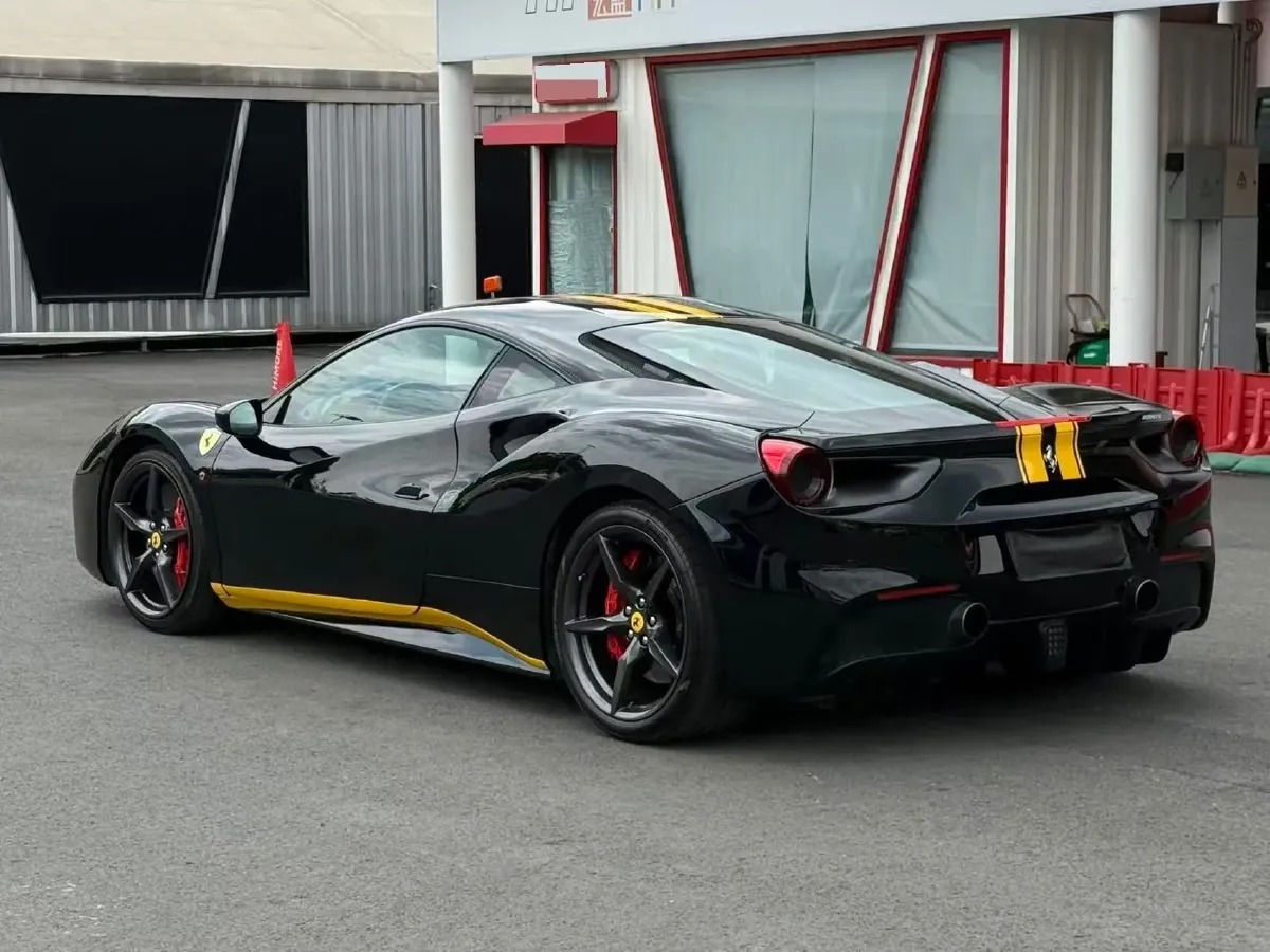2018 Ferrari 488 3.9T 720HP V8 7DCT,autocango,china used car exporter,china ev exporter,chinese used car exporter,chinese used ev exporter