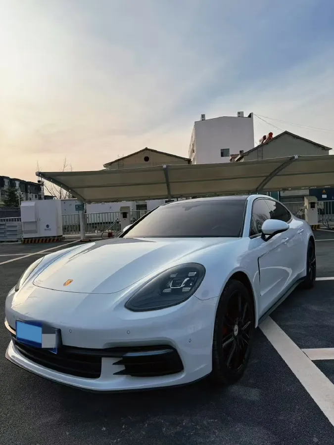 2019 Porsche Panamera 2.9T 330HP V6 8DCT,autocango,china used car exporter,china ev exporter,chinese used car exporter,chinese used ev exporter