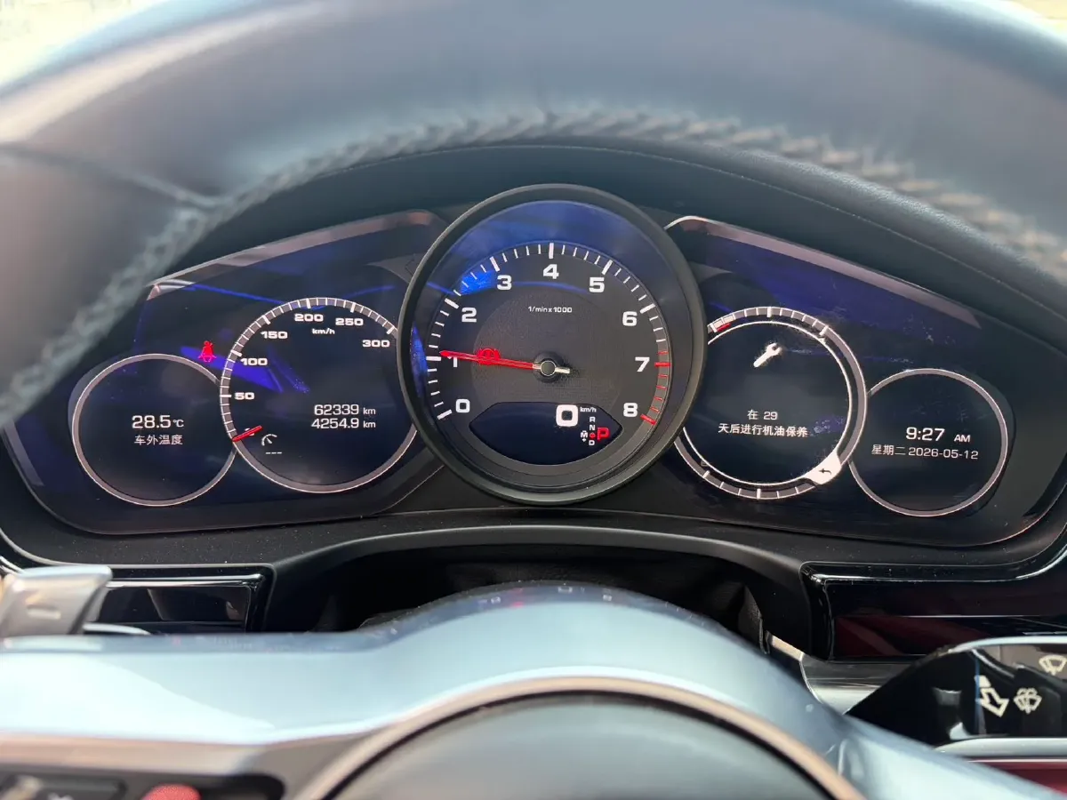 2019 Porsche Panamera 2.9T 330HP V6 8DCT,autocango,china used car exporter,china ev exporter,chinese used car exporter,chinese used ev exporter