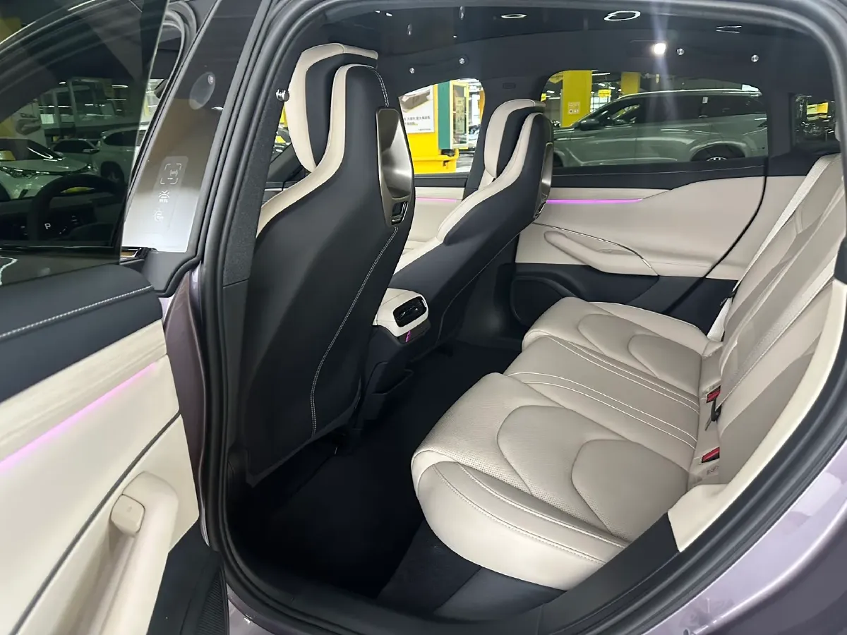 2024 MI SU7 BEV 94.3KWH,autocango,china used car exporter,china ev exporter,chinese used car exporter,chinese used ev exporter