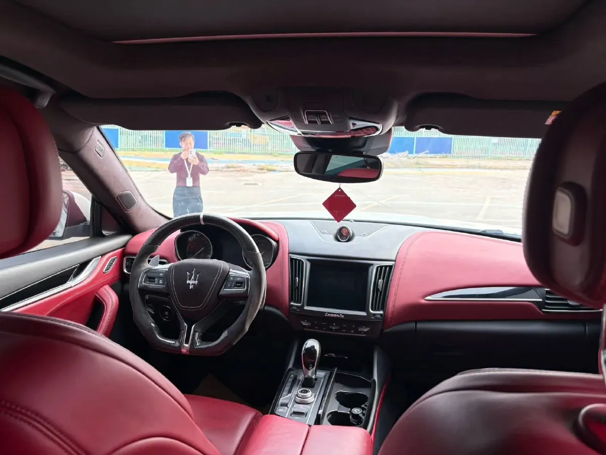 2018 Maserati Levante 3.0T 350HP V6 8AT,autocango,china used car exporter,china ev exporter,chinese used car exporter,chinese used ev exporter