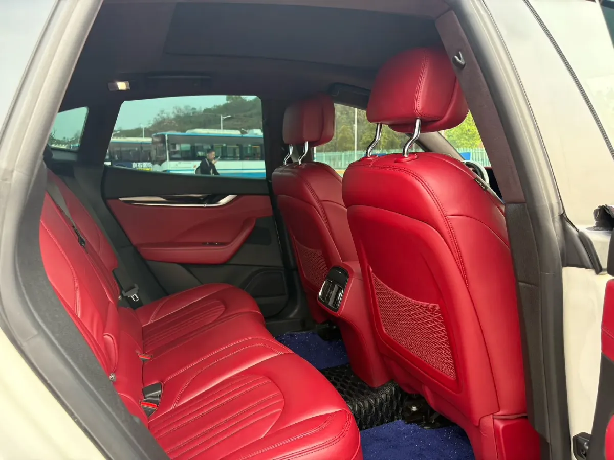 2018 Maserati Levante 3.0T 350HP V6 8AT,autocango,china used car exporter,china ev exporter,chinese used car exporter,chinese used ev exporter