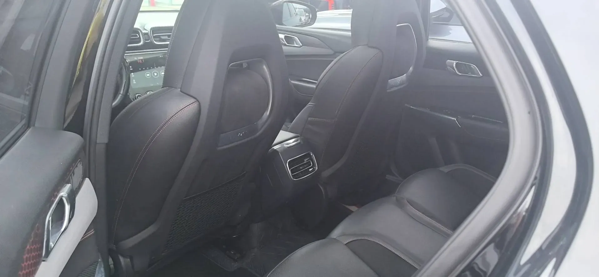 2019 Qoros 5 1.6T 197HP L4 7DCT,autocango,china used car exporter,china ev exporter,chinese used car exporter,chinese used ev exporter