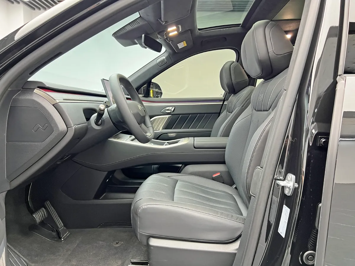 2025 ONVO L90 BEV,autocango,china used car exporter,china ev exporter,chinese used car exporter,chinese used ev exporter