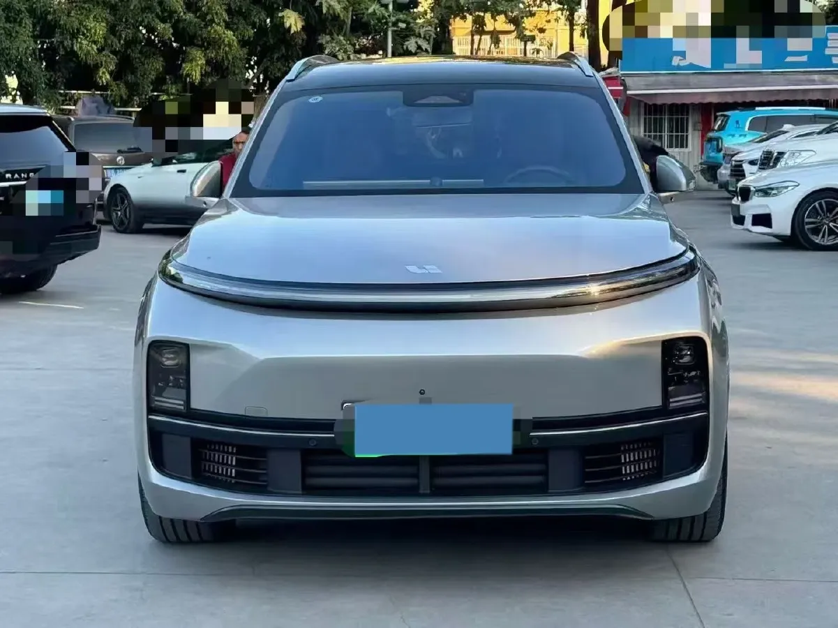 2023 Li L8 Range Extended 154HP REEV 40.9KWH,autocango,china used car exporter,china ev exporter,chinese used car exporter,chinese used ev exporter