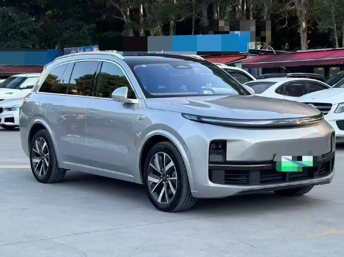 2023 Li L8 Range Extended 154HP REEV 40.9KWH,autocango,china used car exporter,china ev exporter,chinese used car exporter,chinese used ev exporter