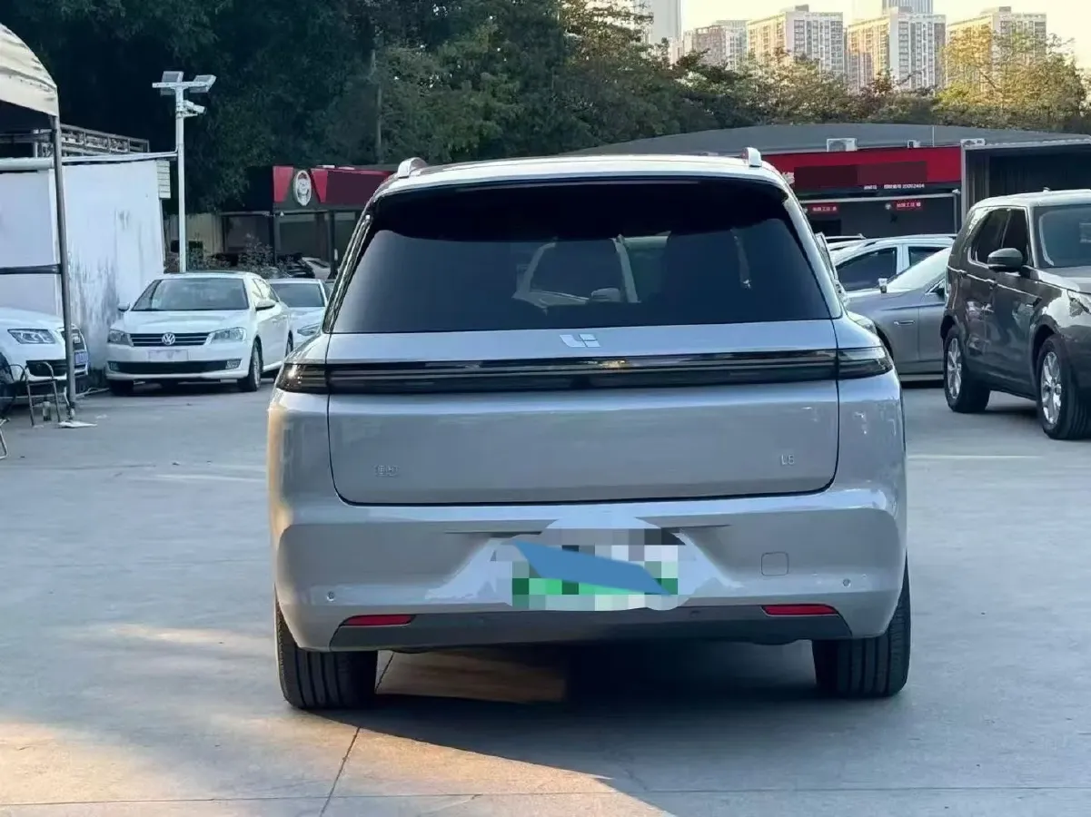 2023 Li L8 Range Extended 154HP REEV 40.9KWH,autocango,china used car exporter,china ev exporter,chinese used car exporter,chinese used ev exporter