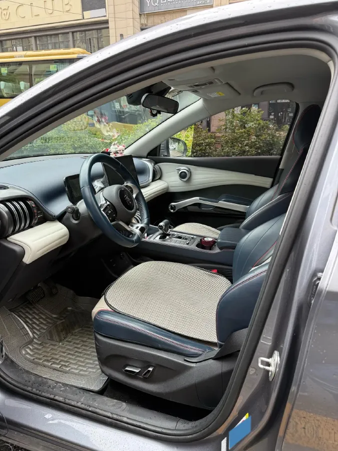 2022 Hycan Z03 BEV 64.23KWH,autocango,china used car exporter,china ev exporter,chinese used car exporter,chinese used ev exporter