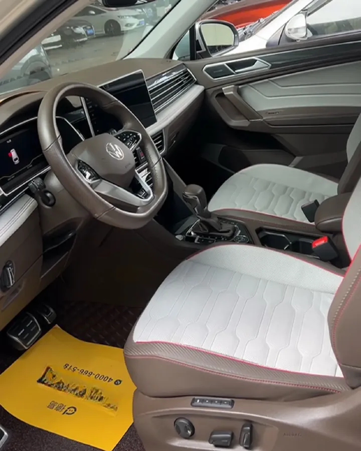 2023 Volkswagen Tiguan L 2.0T 220HP L4 7DCT,autocango,china used car exporter,china ev exporter,chinese used car exporter,chinese used ev exporter