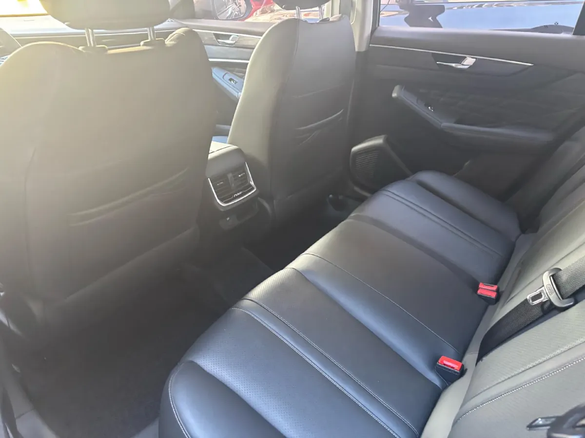 2021 DongFeng Aeolus YiXuan MAX 1.5T 190HP L4 7DCT,autocango,china used car exporter,china ev exporter,chinese used car exporter,chinese used ev exporter