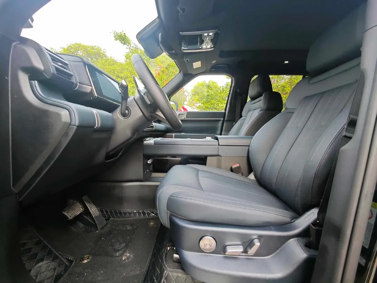 2025 FangChengBao Tai 7 1.5T 156HP L4 E-CVT PHEV,autocango,china used car exporter,china ev exporter,chinese used car exporter,chinese used ev exporter