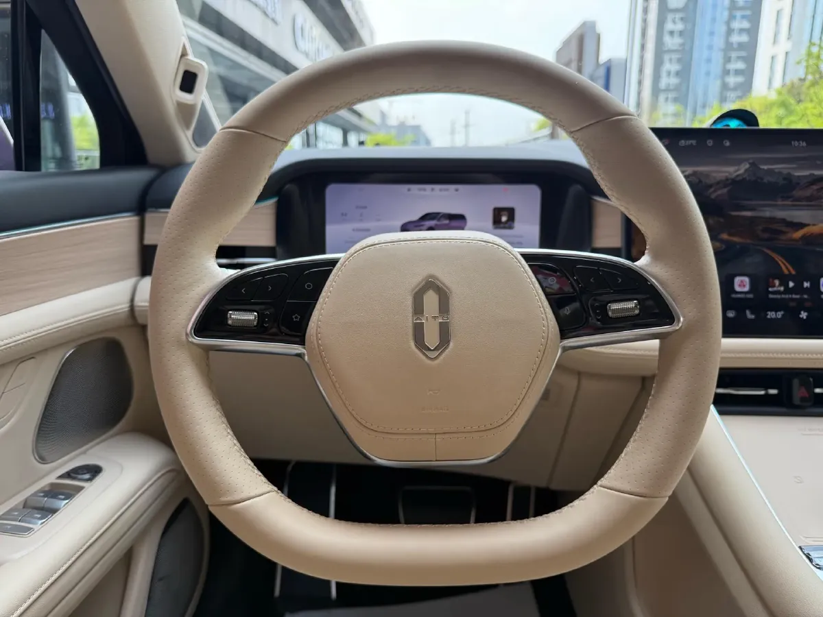 2025 AITO AITO M5 1.5T 152HP L4 REEV 42KWH,autocango,china used car exporter,china ev exporter,chinese used car exporter,chinese used ev exporter