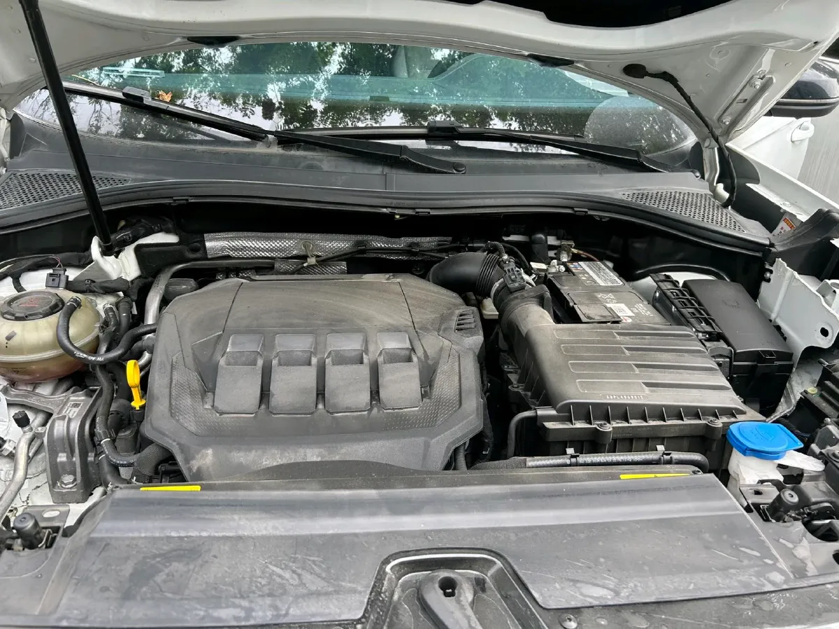 2020 Volkswagen Tayron X 2.0T 186HP L4 7DCT,autocango,china used car exporter,china ev exporter,chinese used car exporter,chinese used ev exporter