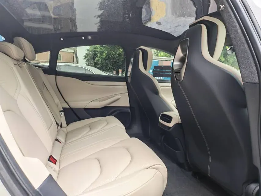2024 MI SU7 BEV 73.6KWH,autocango,china used car exporter,china ev exporter,chinese used car exporter,chinese used ev exporter