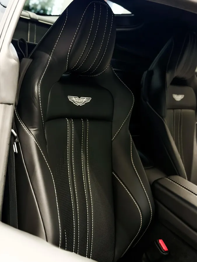 2020 Aston Martin V8 Vantage 4.0T 510HP V8 8AT,autocango,china used car exporter,china ev exporter,chinese used car exporter,chinese used ev exporter
