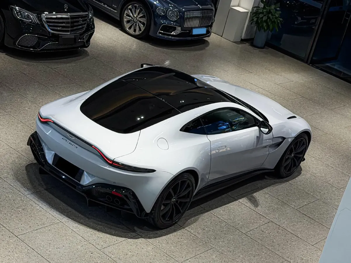 2020 Aston Martin V8 Vantage 4.0T 510HP V8 8AT,autocango,china used car exporter,china ev exporter,chinese used car exporter,chinese used ev exporter